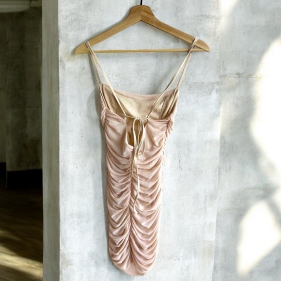 🍀SALE🍀Cream Ruched Dress - Picture 2 of 4